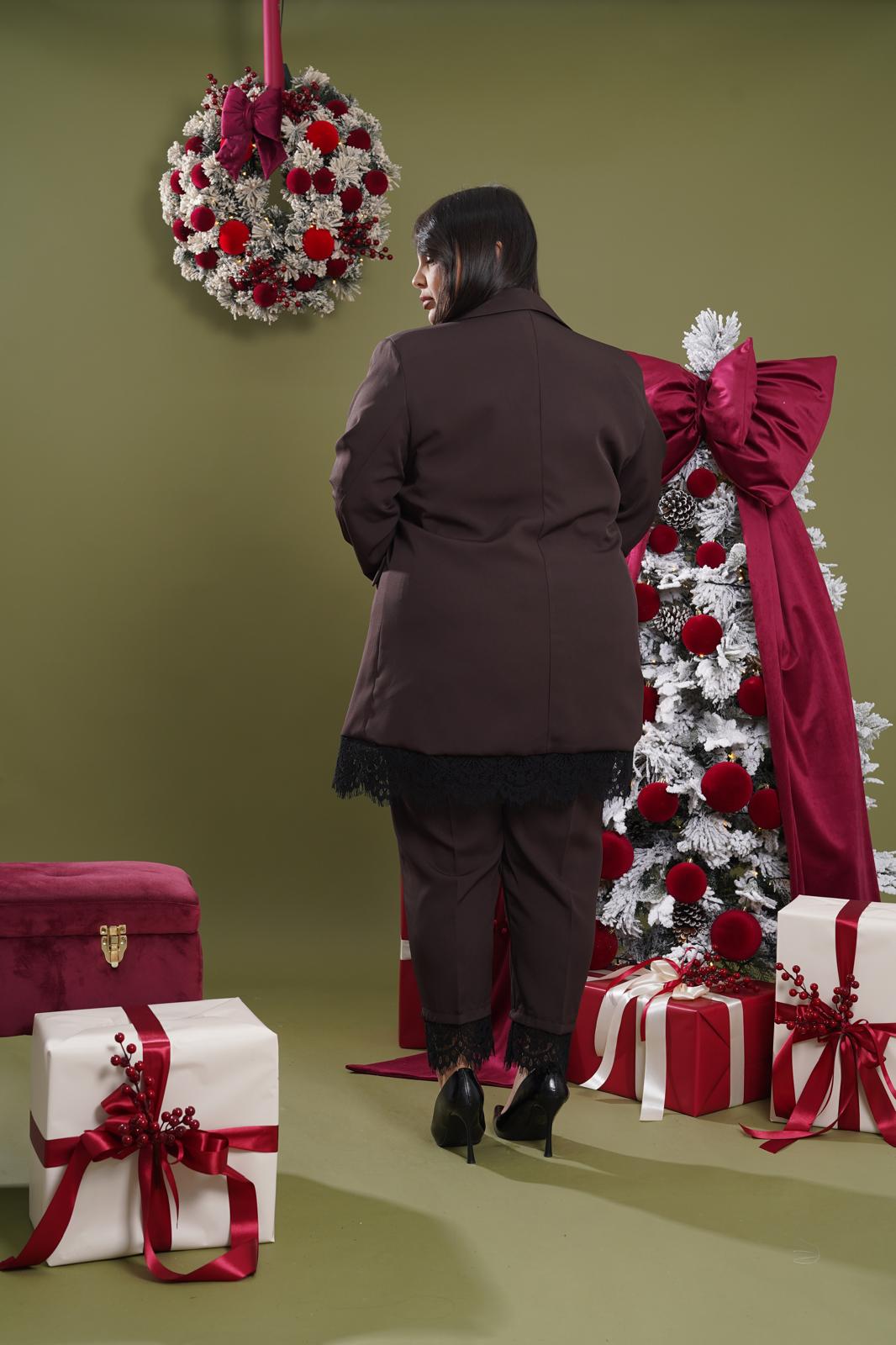 Tailleur in pizzo Saturn marrone